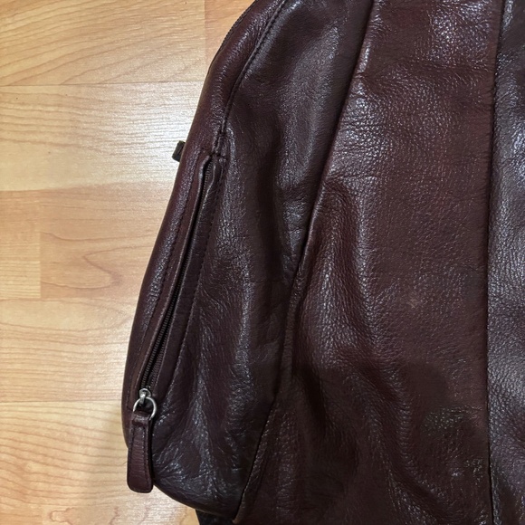 BROWN LEATHER BACKPACK - Picture 10 of 15